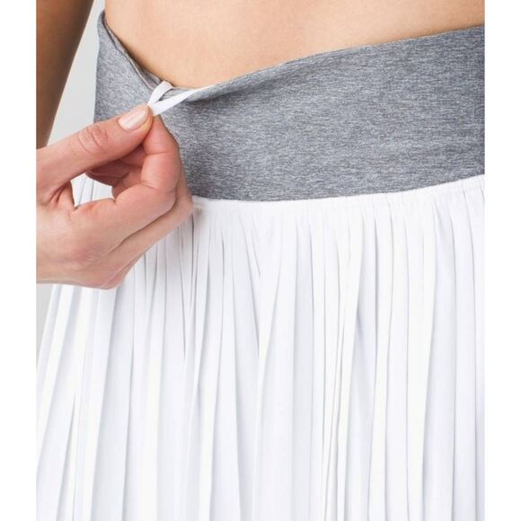 LULULEMON ATHLETICA Pleat To The Street 'White Heathered Slate's Size 2 - Picture 7 of 9